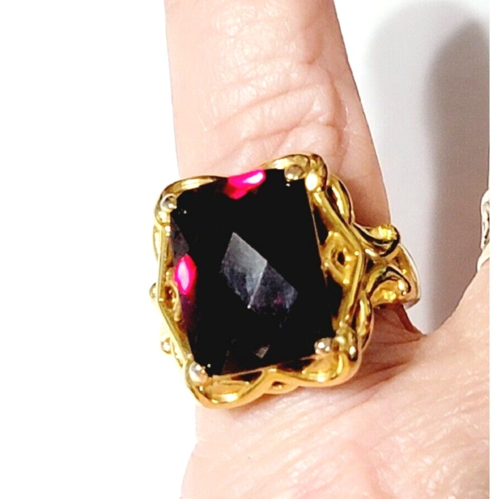 Vintage Farnet Red Faceted Glass Mogul Style Fashion Ring- Size 7.5- Sparkly
